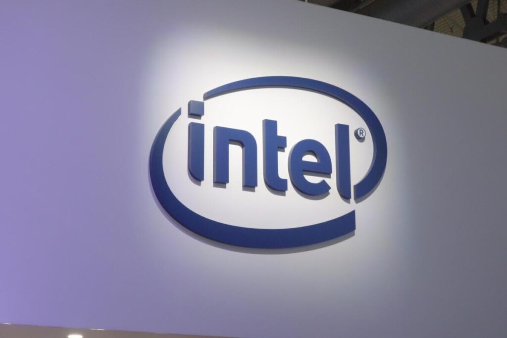 Intel boosts VM security, guards against stack attacks in new Xeon release
